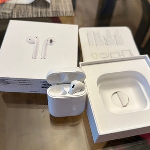 AirPod 2nd gen RIGHT ONLY